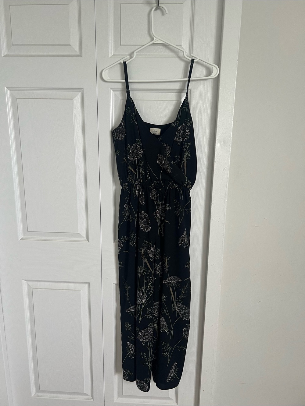 Women's Black Aritzia Floral Spaghetti-Strap jump suit